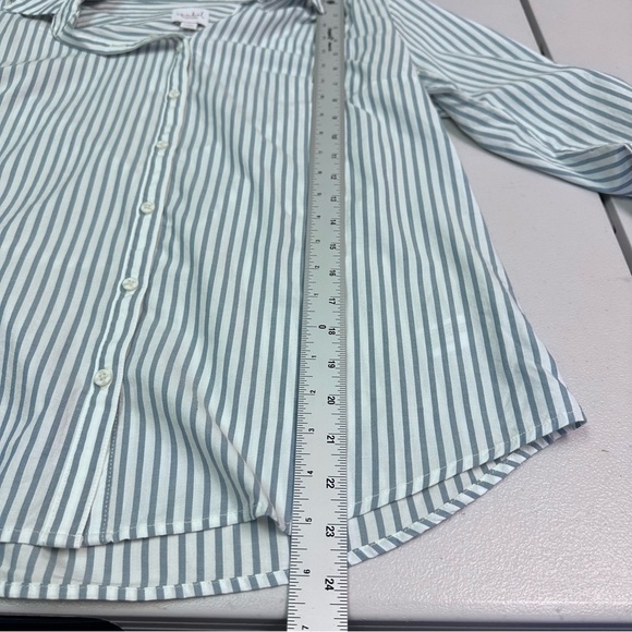 Isabel Maternity by Ingrid & Isabel Blue and White Button Down Shirt - Picture 3 of 6